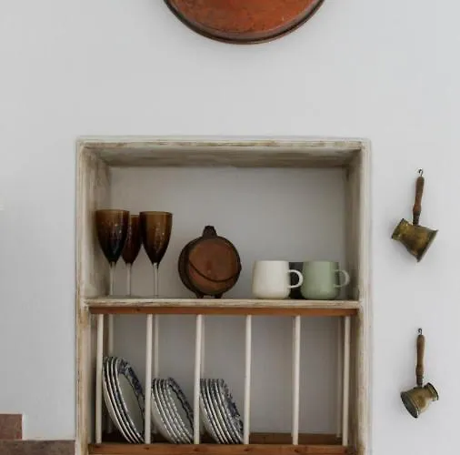 Laina Traditional Holiday home *