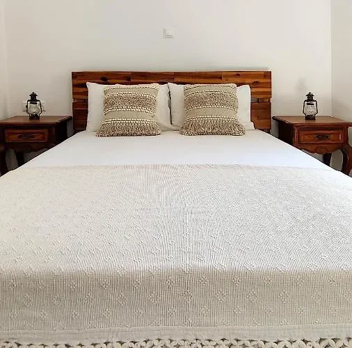 Laina Traditional Holiday home